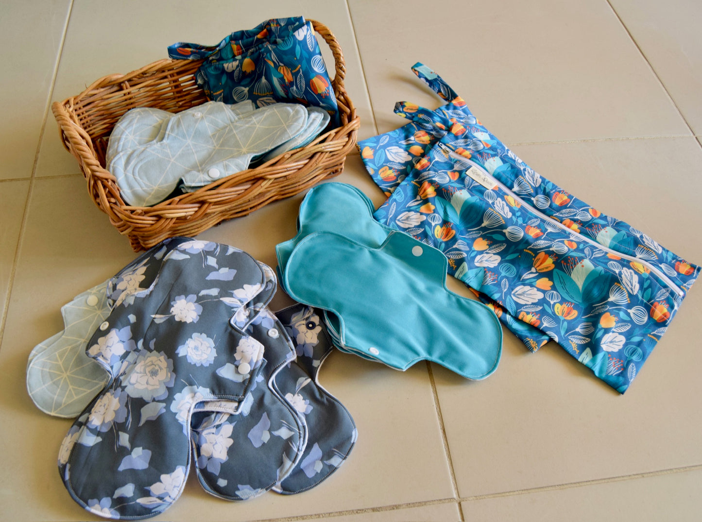 IN STOCK Cloth Pads and Wet Bags